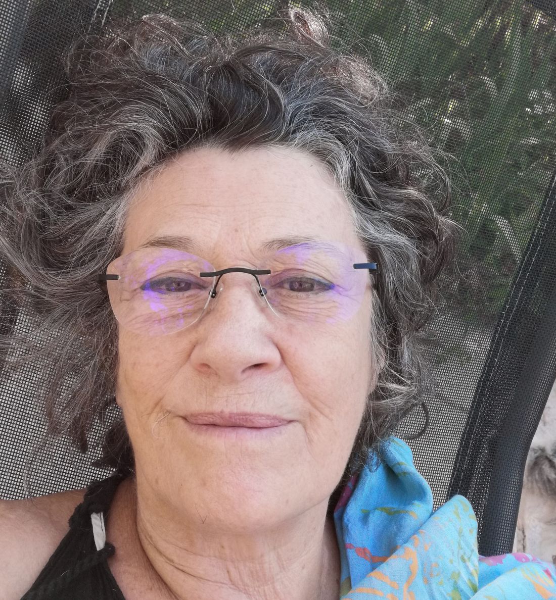 Dominique Levillain, portrait souriant en extérieur